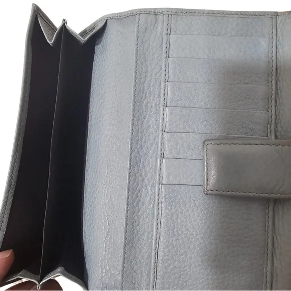 Gucci sea foam green soho leather wallet